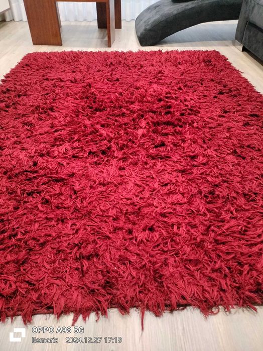 Carpete bordô pêlo comprido