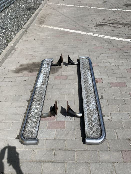 Бокові пороги сходинка