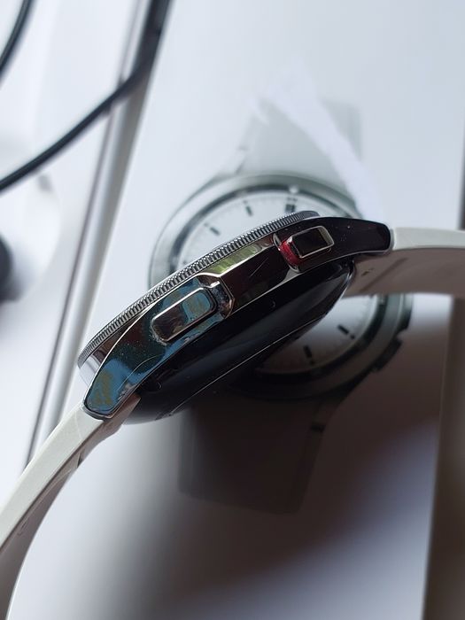 Смарт-годинник Samsung Watch 4 Classic 42мм Silver