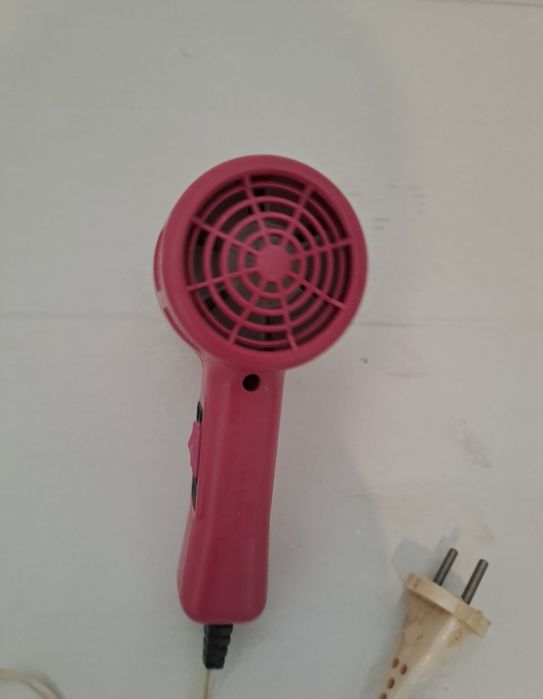 Фен для волосся "Наташа" в робочому стані