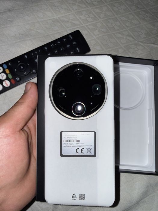 Telemovel OPPO Find X9 Ultra