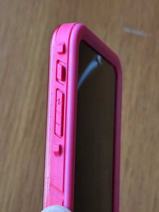 Waterproof case iPhone 11 64GB with a New Battery inside