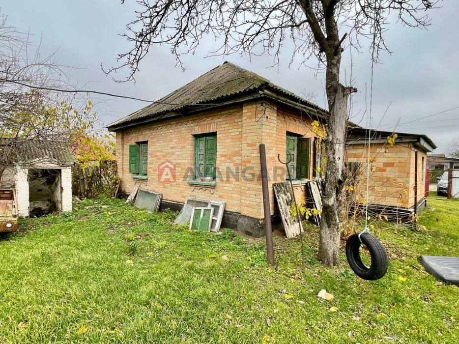 Ділянка 25 сотих з будинком в с. Худяки