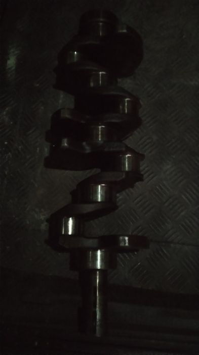 Колінвал на двигун D4BF