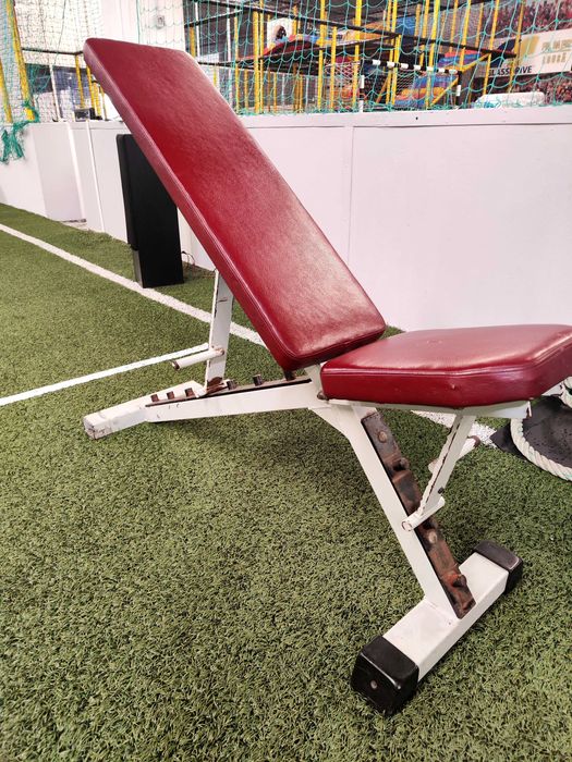 Banco reclinável de Ginásio