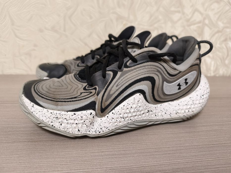 Кросівки Under Armour Spawn 6