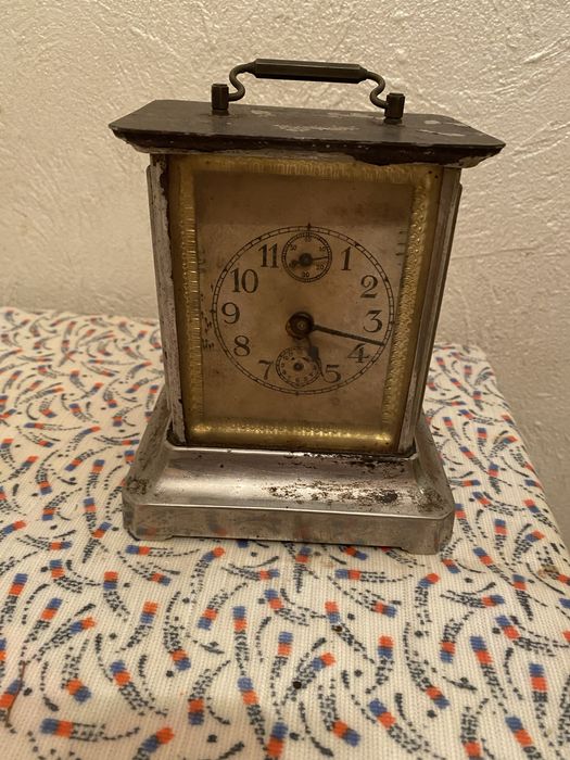 Stary zegar ( kareciak)