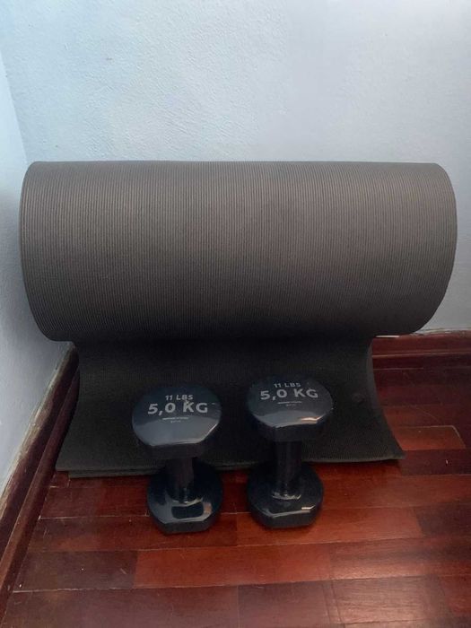 Halteres Fitness 5kg + Tapete ginástica e Pilates