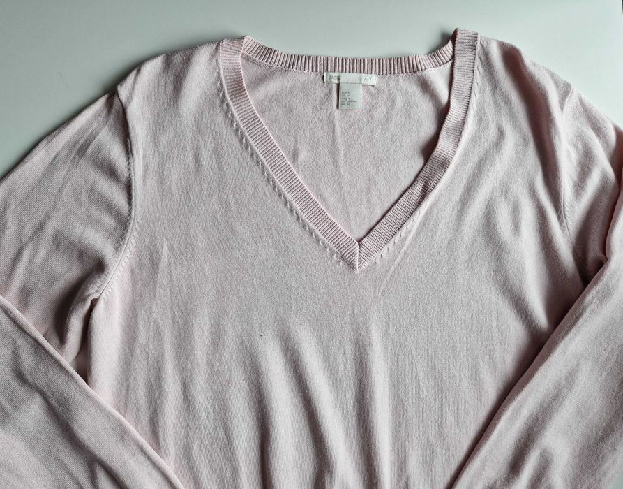 Klasyczny różowy lekki sweter z dekoltem w serek H&M r. M