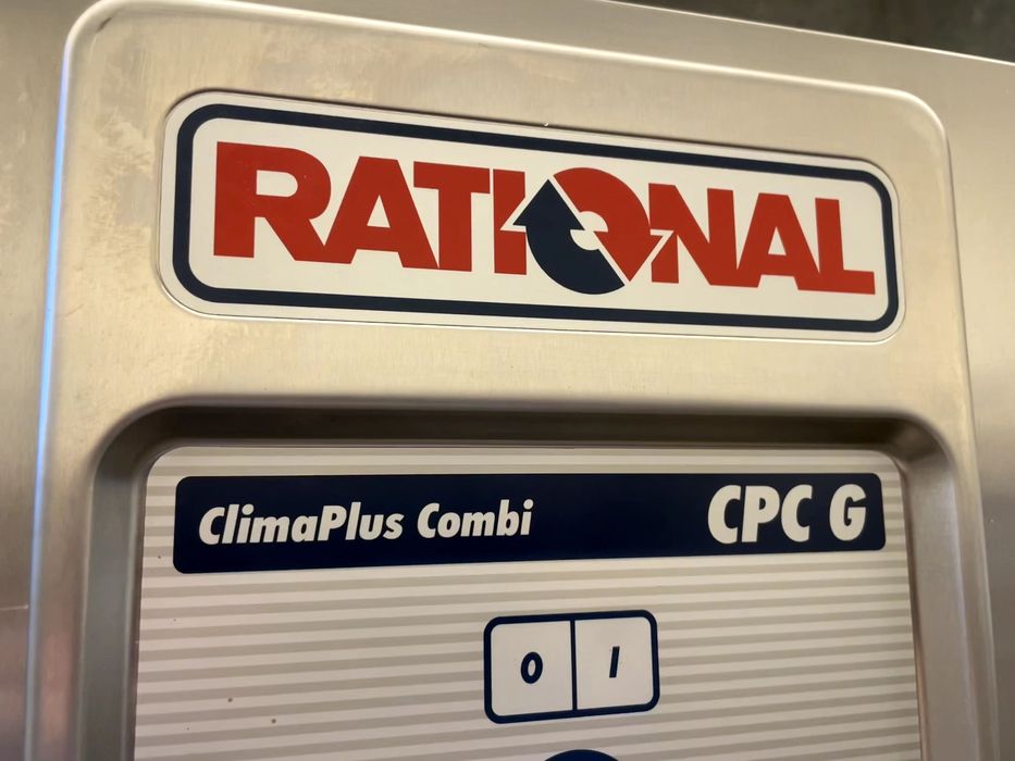 Piec konwekcyjno-parowy Rational CPC G ClimaPlus Combi 20 GN 1/1 z wózkiem wjazdowym