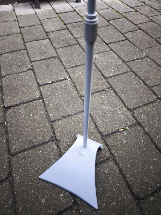 Komplet stojaków do głośników