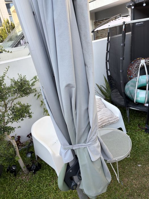 Guarda Sol 3mx3m com base giratoria e 4contrapesos