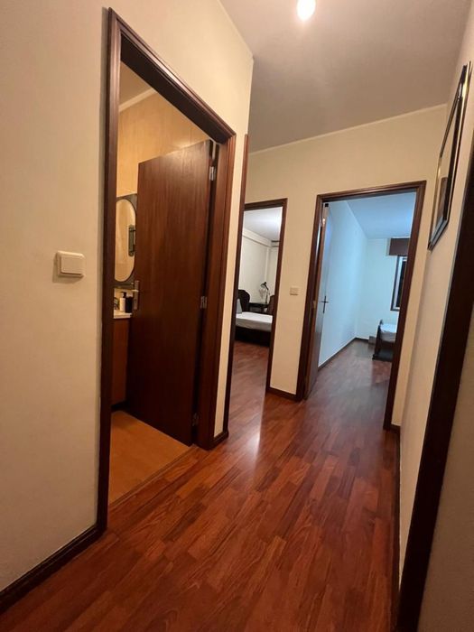 T2 ao lado da Casa da Música com lugar garagem