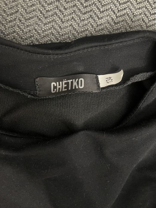 черный топ с прозрачными рукавами