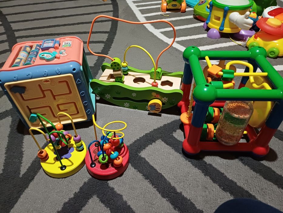 Kostki sensoryczne przekładanki niemowle