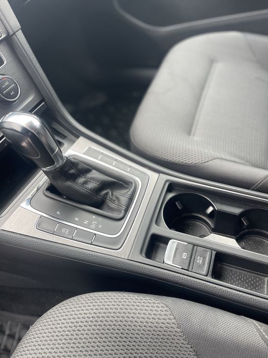 Продам Volkswagen Golf 7