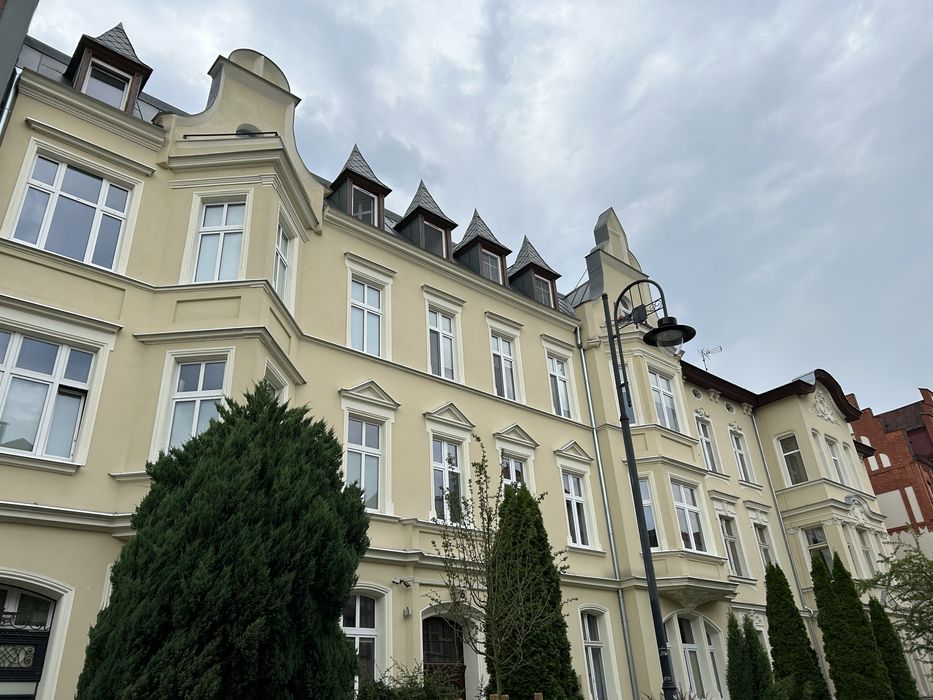 Mieszkanie w kamienicy w centrum na sprzedaż