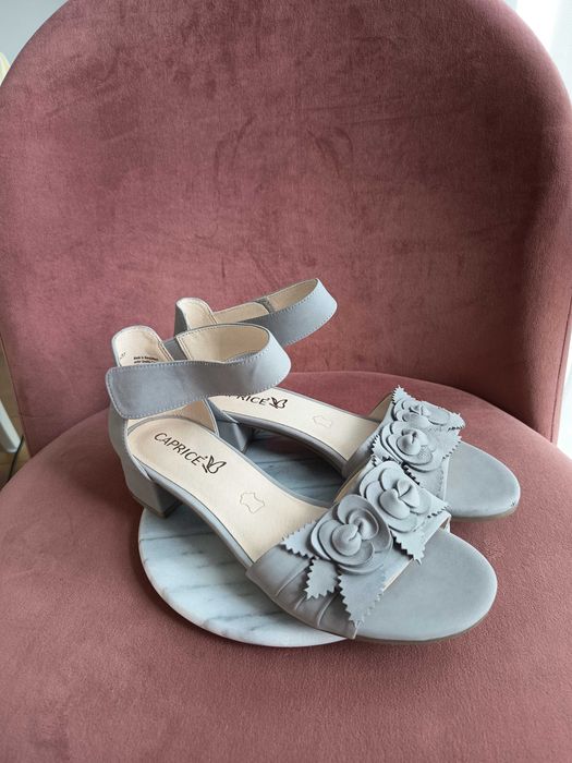 Caprice szare sandały na słupku obcasie 38,5