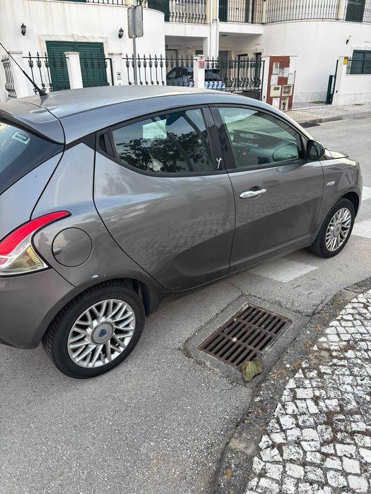 Lancia Ypsilon 1.3 Diesel 95cv | 2014 foto 4