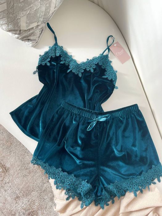 Бархатный - набор майка шорты плотное кружево