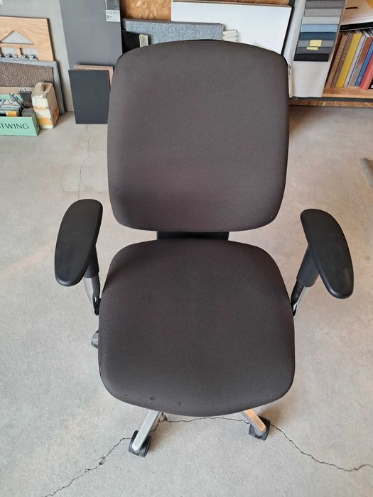 Cadeira de Escritório Ergonómica com Rodas
