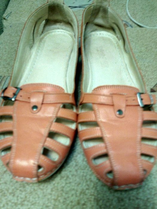 Кожаные балетки на узкую  ногур.42(8)