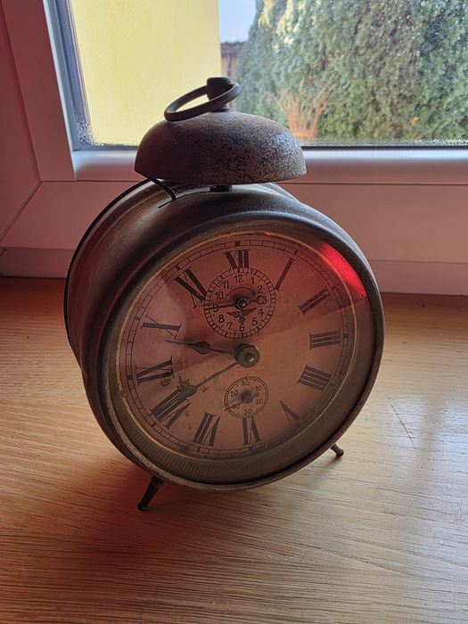 Budzik przedwojenny FMS,ładny stan