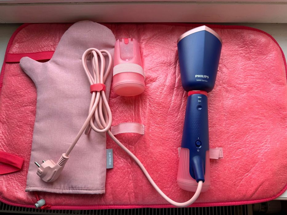 Відпарювач для одягу ручний PHILIPS STH5030/20