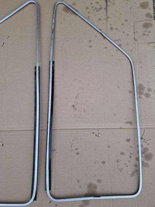 Aluminiowe ramki szyb drzwi Fiat 126p Maluch
