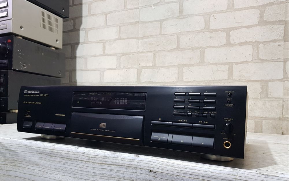 CD програвач/проигрыватель Pioneer PD-S 505 б/у з Німеччини