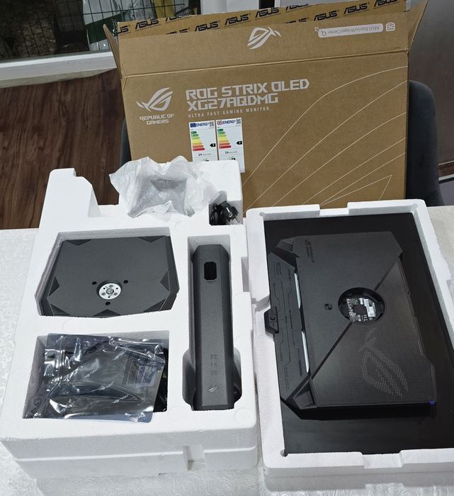 TROCO OU VENDO Monitores, Com Garantia de fábrica  ASUS E e MSI3