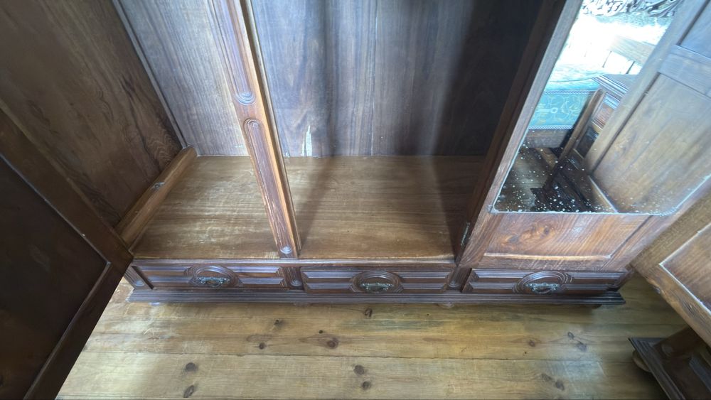 Conjunto Mobilia Antiga