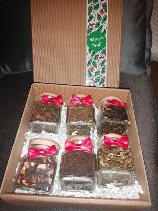 Zestaw herbat w słoiczkach