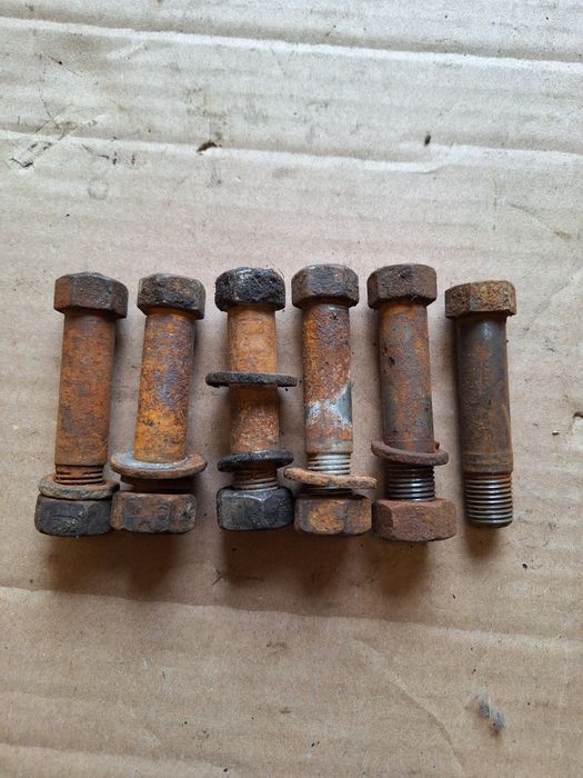 Śruba wahacza śruby syrena 104 105 r20 bosto