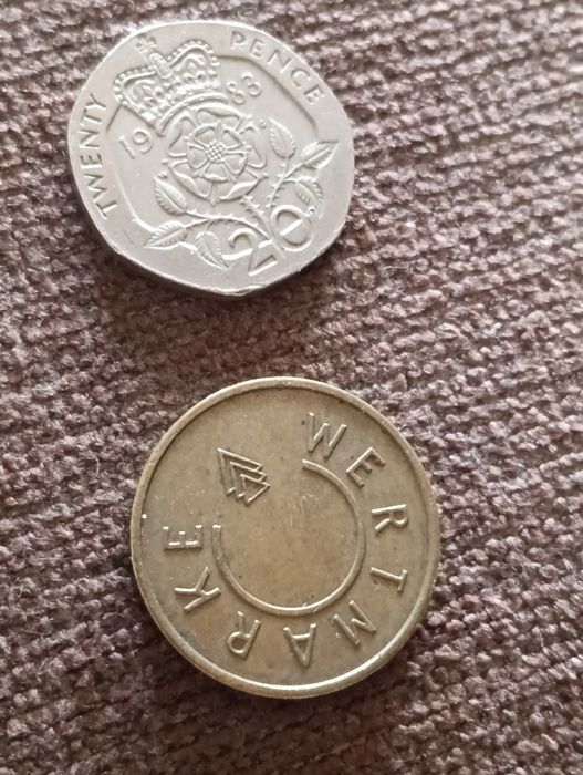 Lote de moedas e outros