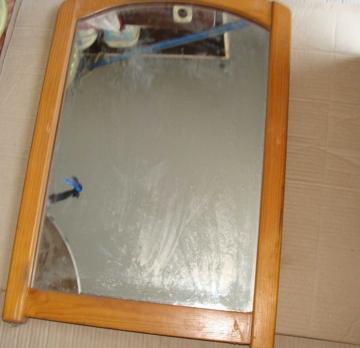 Moldura com Vidro - Restauro -  5 euros