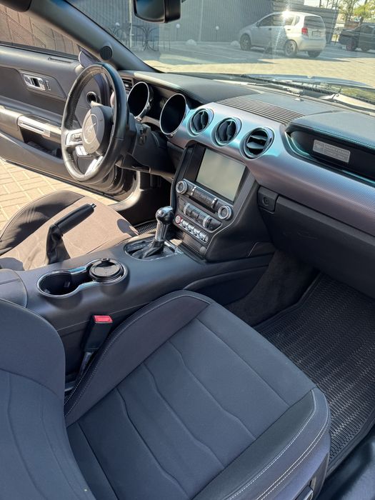 Ford mustang 2017