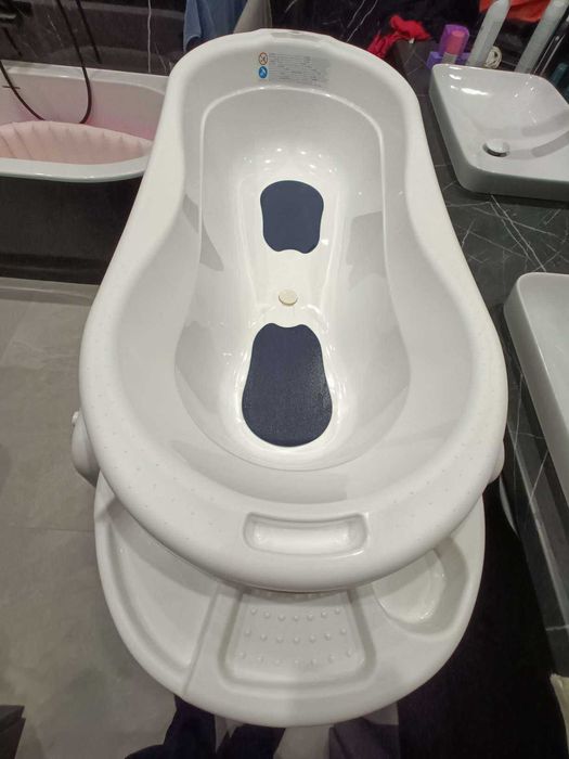 Wanienka Rotho Top Xtra 105 cm - ze stelażem, bardzo dobry stan.