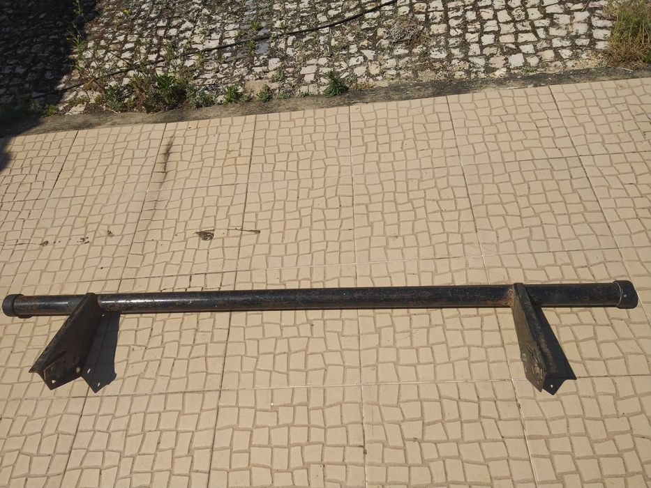 Parachoque traseiro Mitsubishi L200 Strakar.