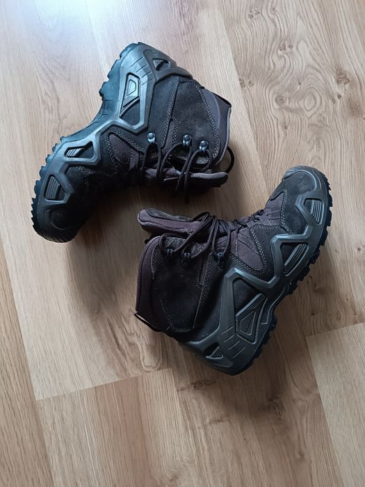 Класнючі чоловічі натуральні ботінки Leatner Upper , розмір 42.