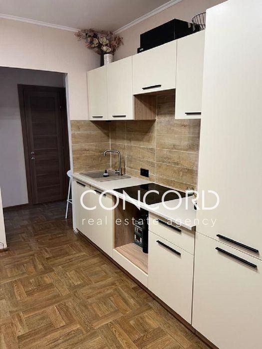 ЖК "Navigator 2". Продам 2к Коноплянська вул.., 22-Б. Метро Мінська