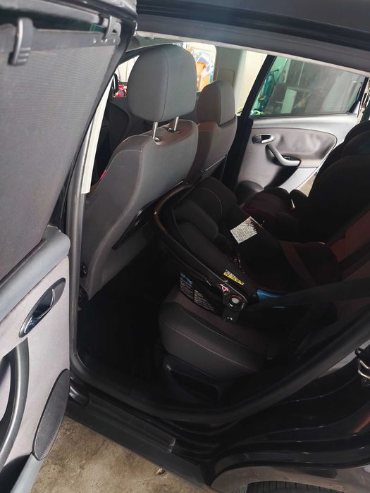 SEAT ALTEA XL com muitos extras