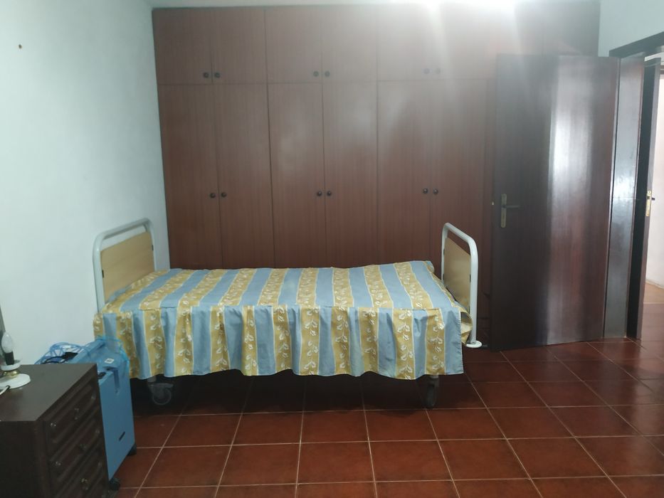 Aceitam-se idosos casa particular