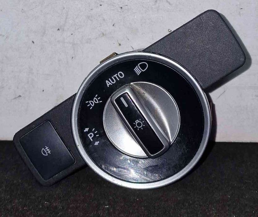 Manípulo de Luzes - MERCEDES-BENZ CLA Coupé