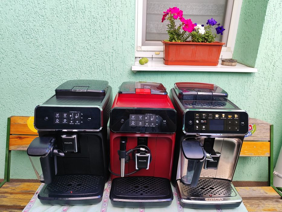 Кофемашина, кавомашина Philips LatteGo EP 2200, 2020год