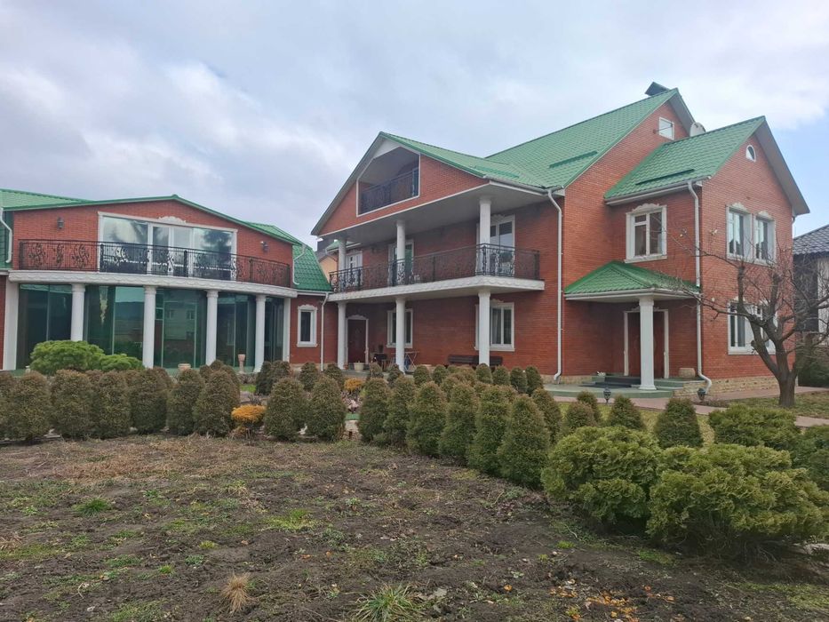 Продам унікальний будинок на Генерала Арабея