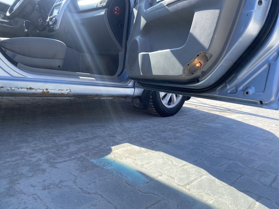Продам Kia  cerato 2007