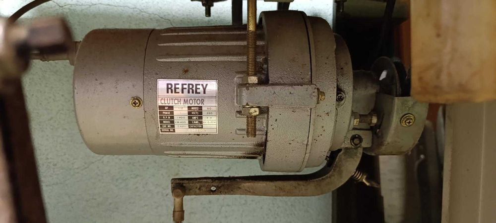 Máquina Costura Refrey 901 - Usada