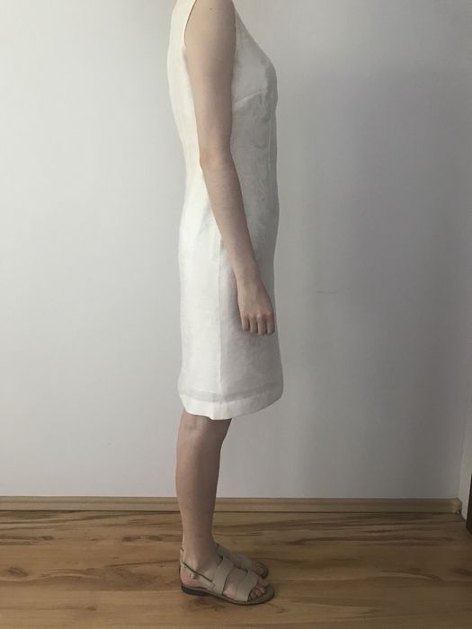 Sukienka z satynowym połyskiem