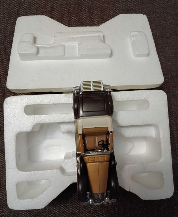 Модель 1930 Cadillac V-16, 1:43 Franklin Mint: 2 900 грн